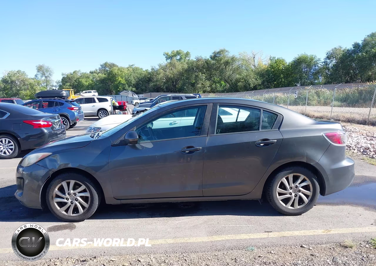 2012 Mazda Mazda3 I Touring VIN:JM1BL1V72C1595573 - 14
