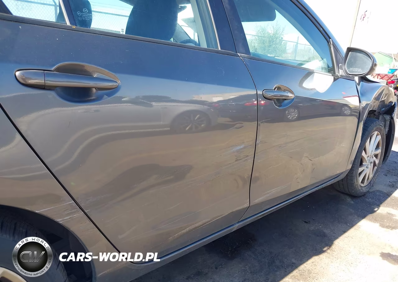 2012 Mazda Mazda3 I Touring VIN:JM1BL1V72C1595573 - 17