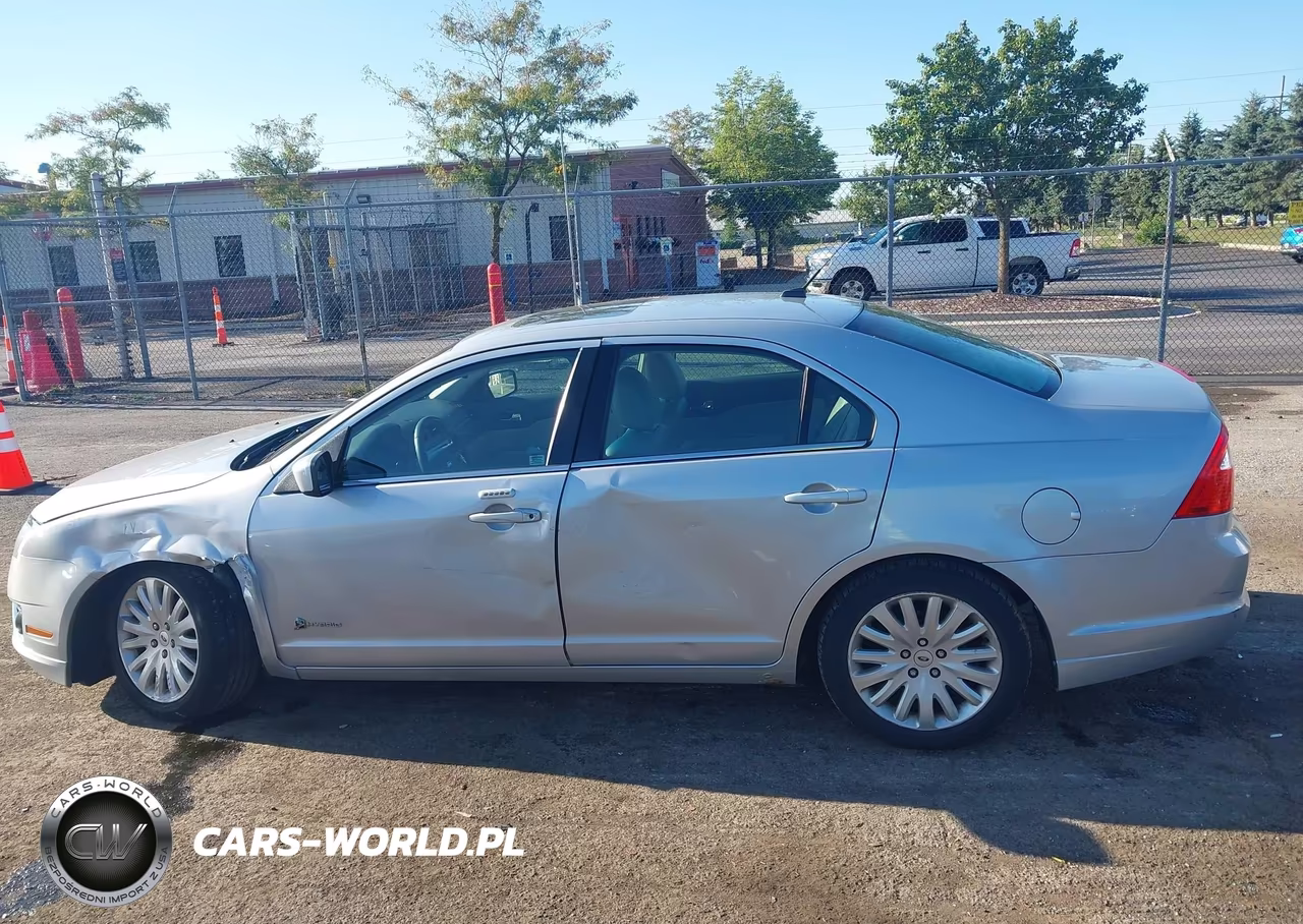 2010 Ford Fusion Hybrid VIN:3FADP0L33AR199989 - 14