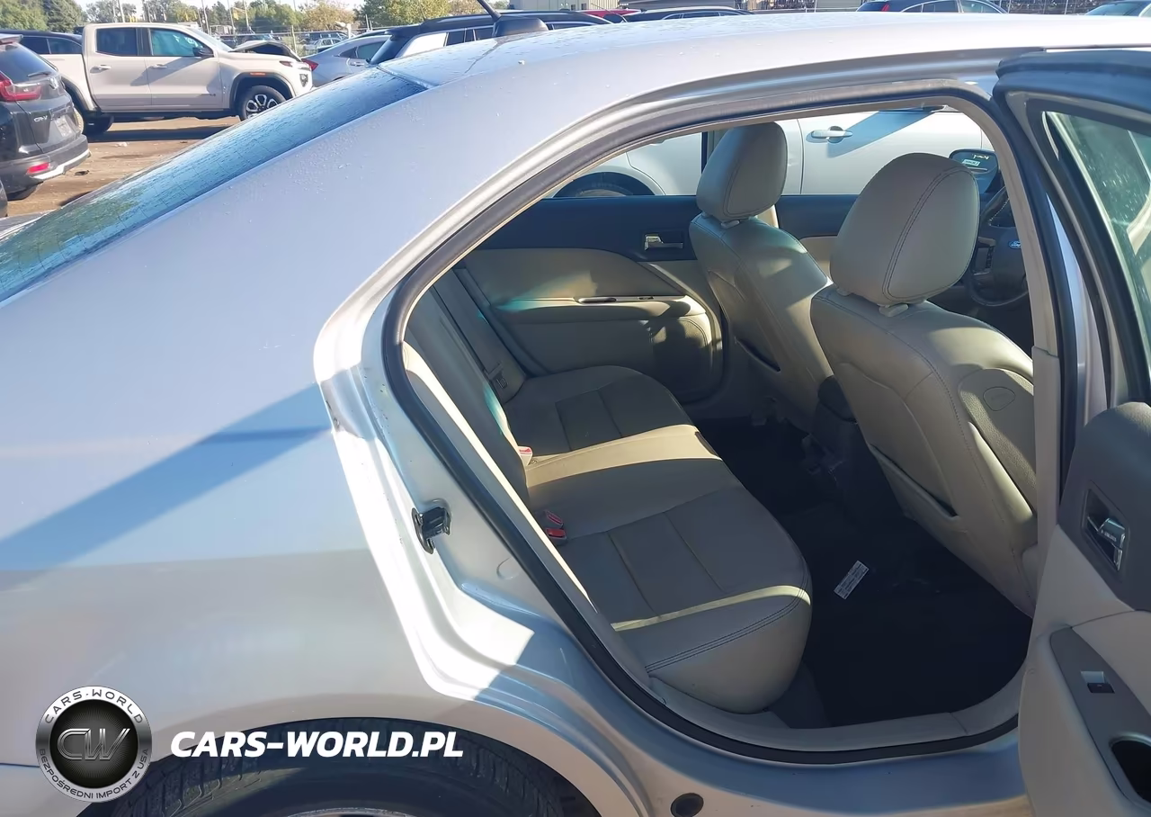 2010 Ford Fusion Hybrid VIN:3FADP0L33AR199989 - 8