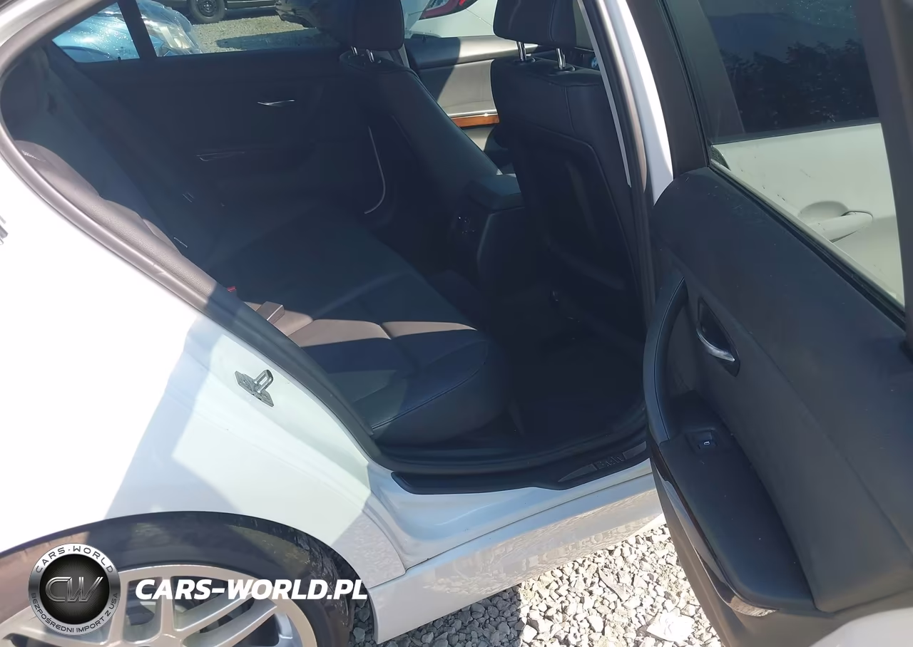 2011 BMW 328I xDrive VIN:WBAPK7G58BNN49192 - 18