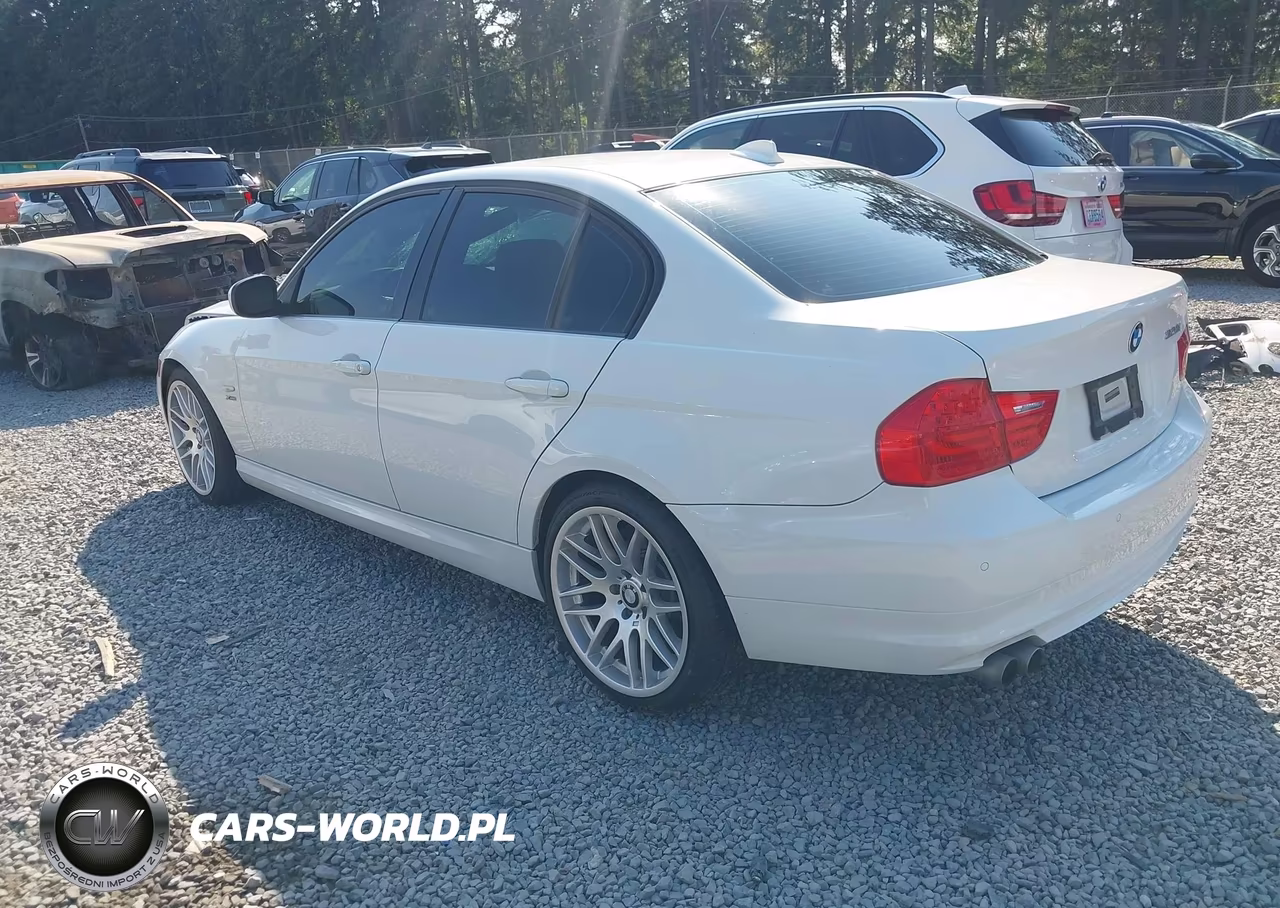 2011 BMW 328I xDrive VIN:WBAPK7G58BNN49192 - 3