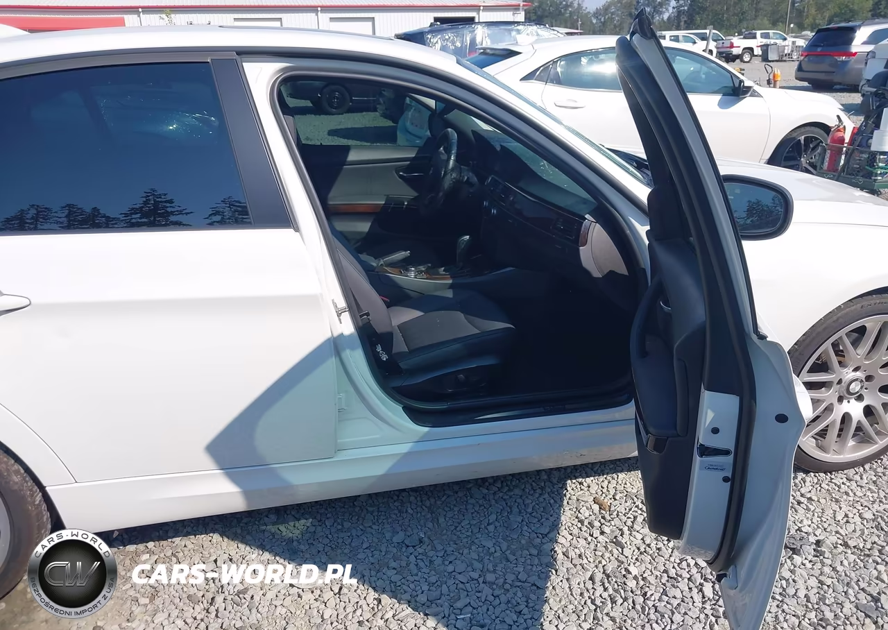2011 BMW 328I xDrive VIN:WBAPK7G58BNN49192 - 5