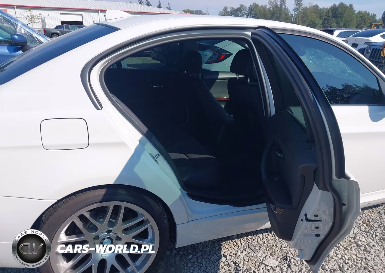 2011 BMW 328I xDrive VIN:WBAPK7G58BNN49192 - 8