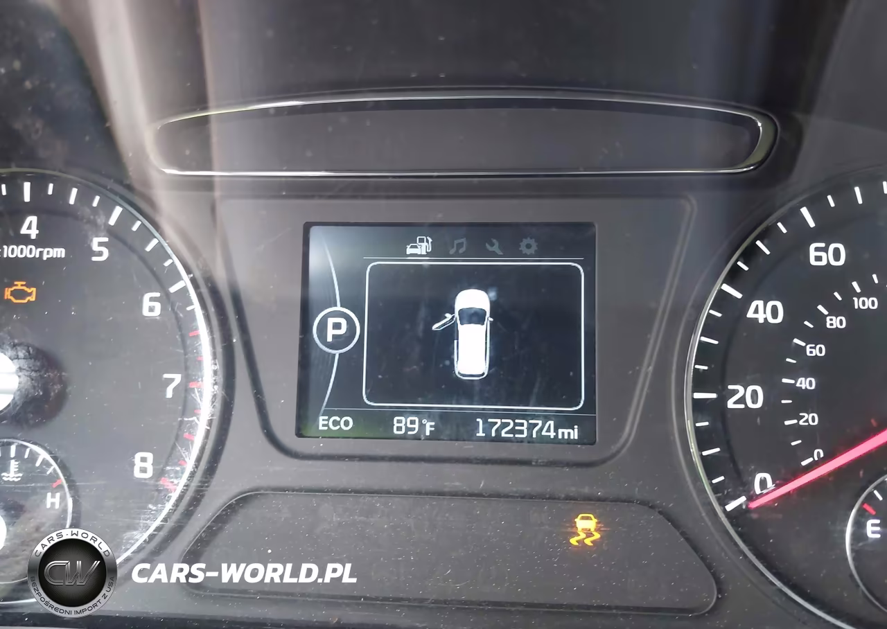 2016 Kia Sorento 2.0T Ex VIN:5XYPHDA10GG021604 - 16