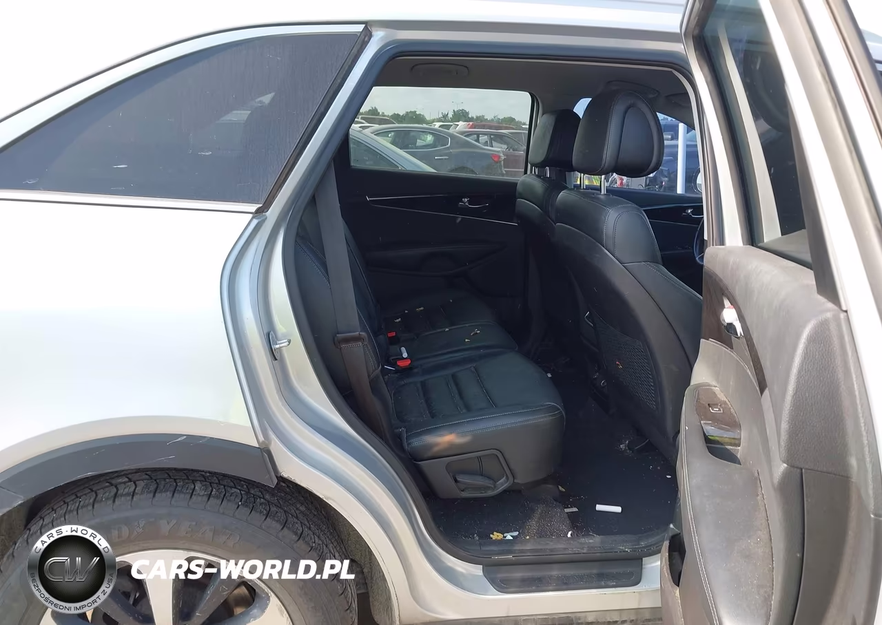 2016 Kia Sorento 2.0T Ex VIN:5XYPHDA10GG021604 - 8