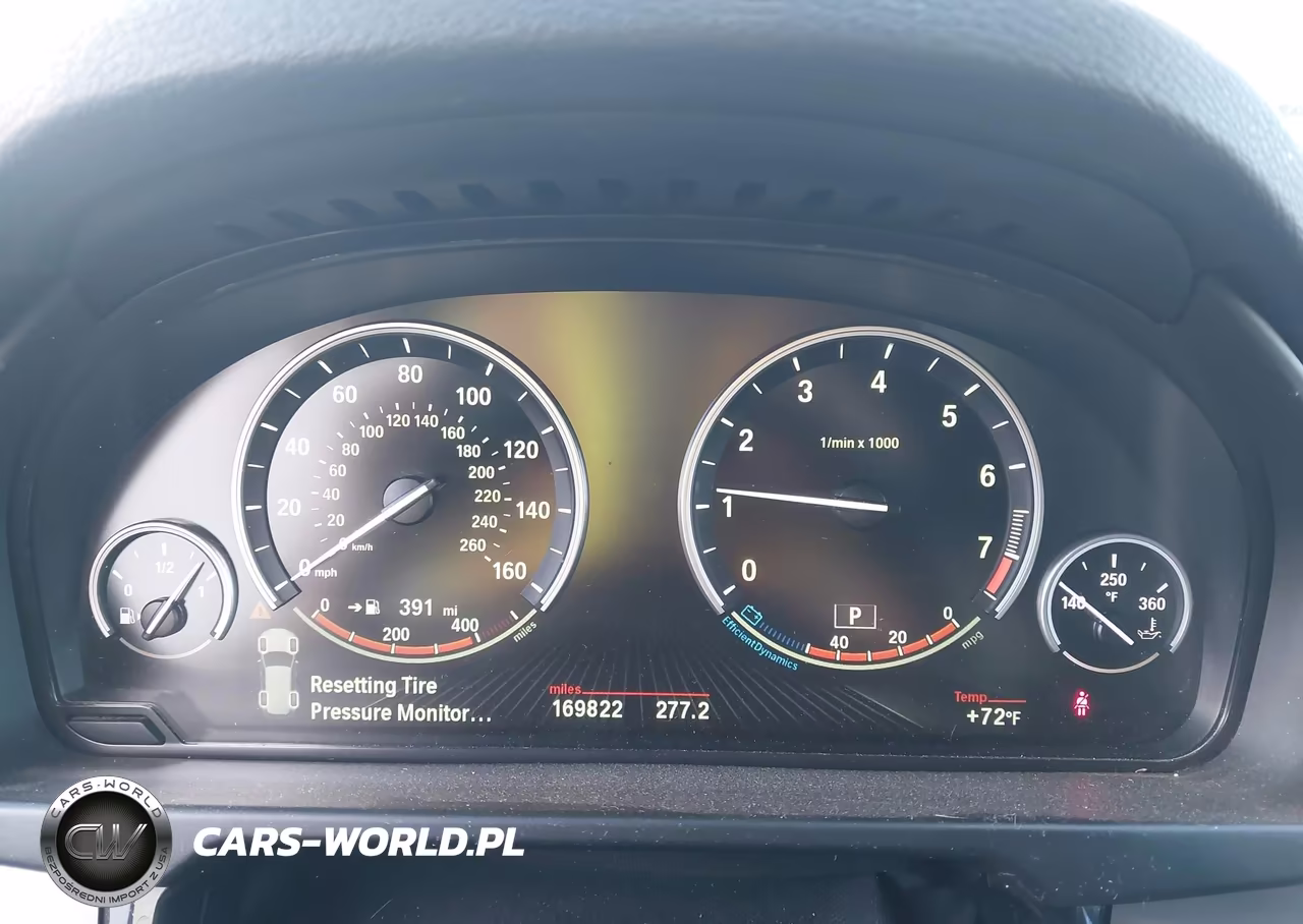 2015 BMW X5 xDrive35I VIN:5UXKR0C53F0K60714 - 7