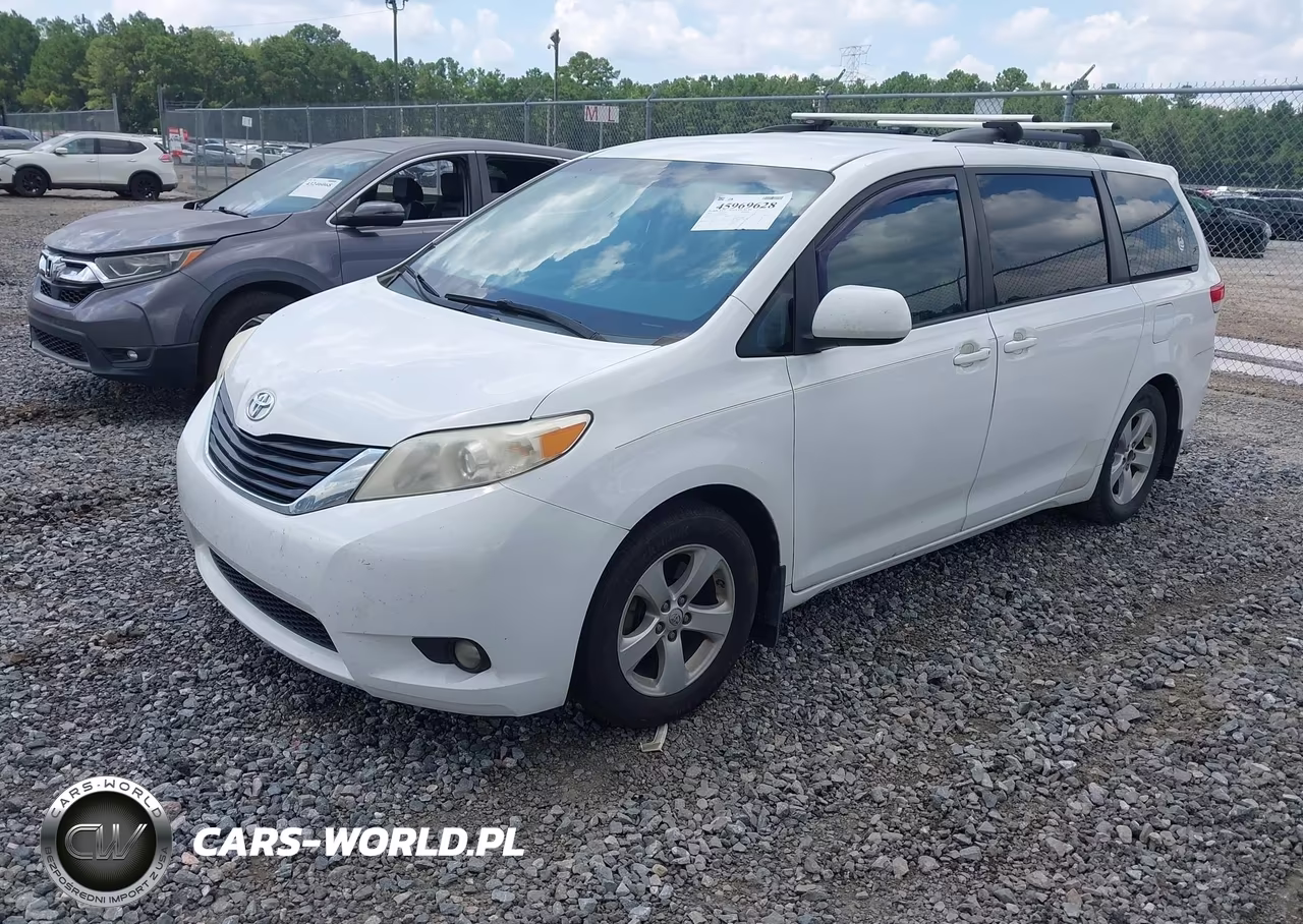 2014 Toyota Sienna Le V6 8 Passenger VIN:5TDKK3DC5ES468108 - 2