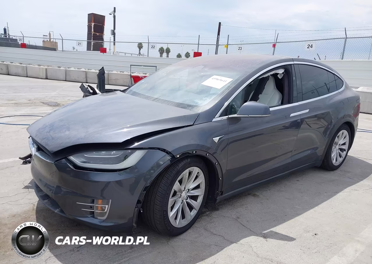 2018 Tesla Model X 100D-75D-P100D VIN:5YJXCBE25JF115708 - 2