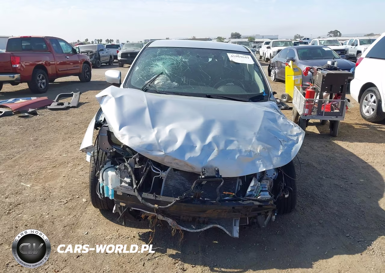 2019 Nissan Rogue Sport S VIN:JN1BJ1CP2KW526976 - 13