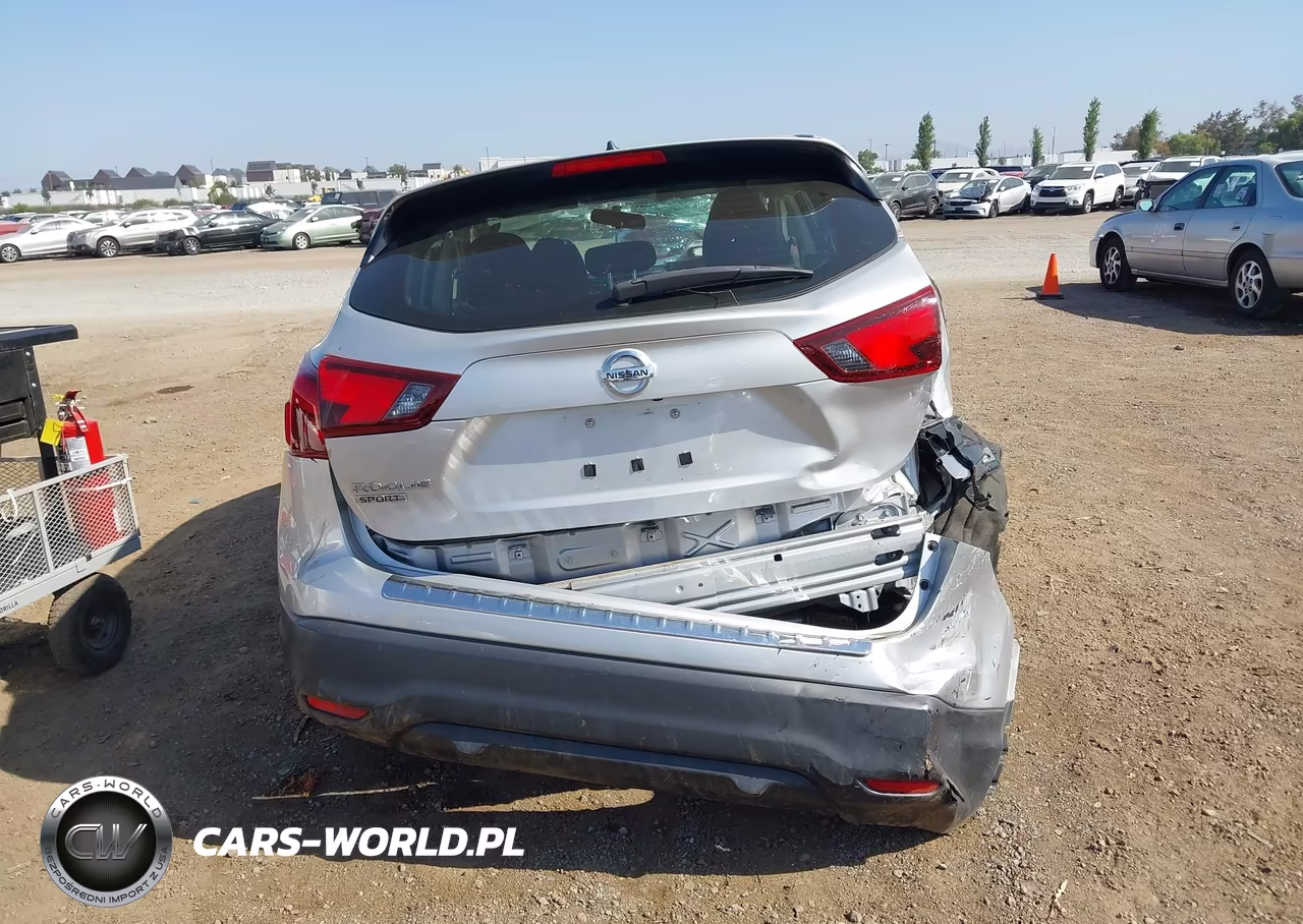2019 Nissan Rogue Sport S VIN:JN1BJ1CP2KW526976 - 17
