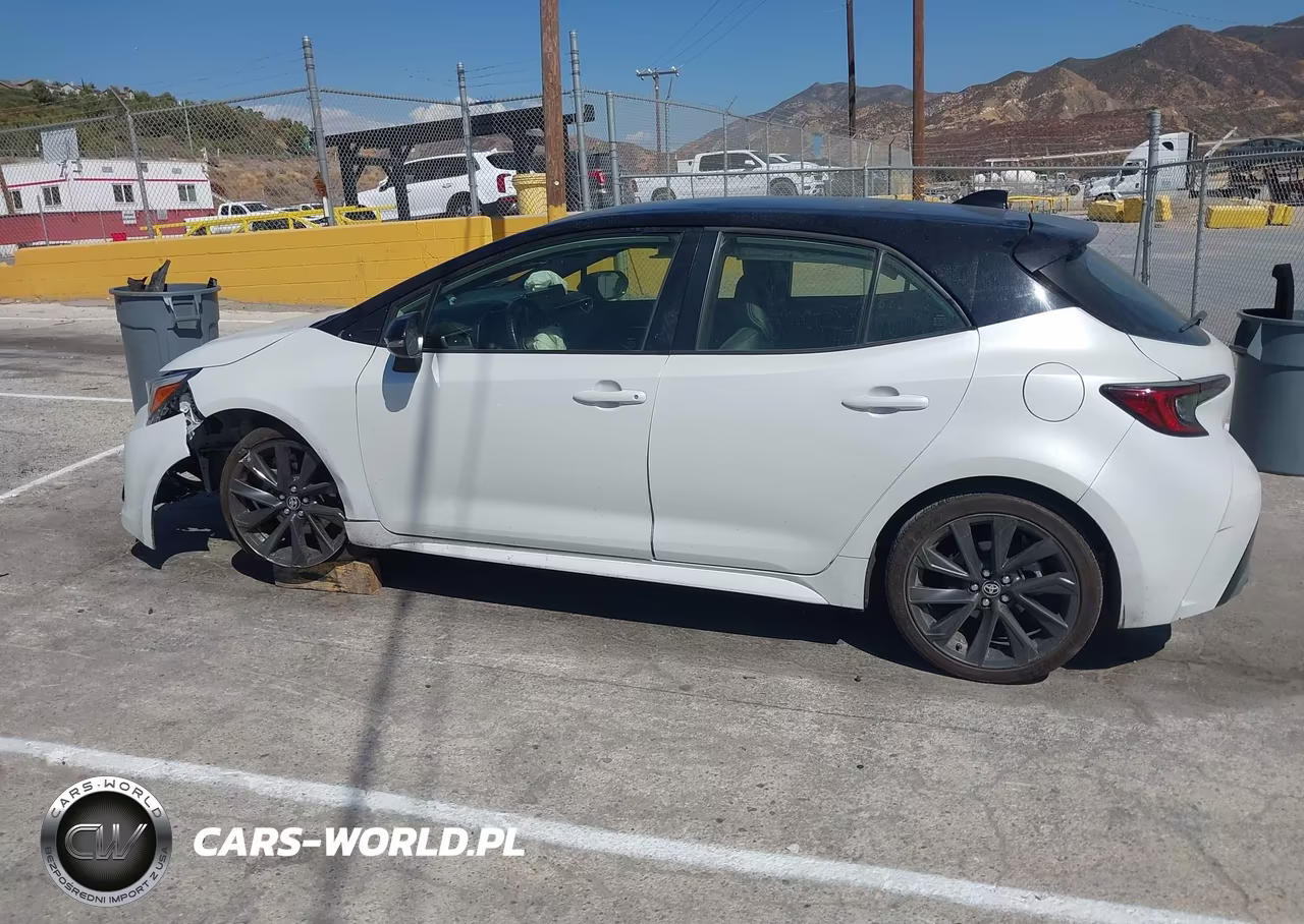 2024 Toyota Corolla Xse VIN:JTNC4MBE0R3215578 - 15