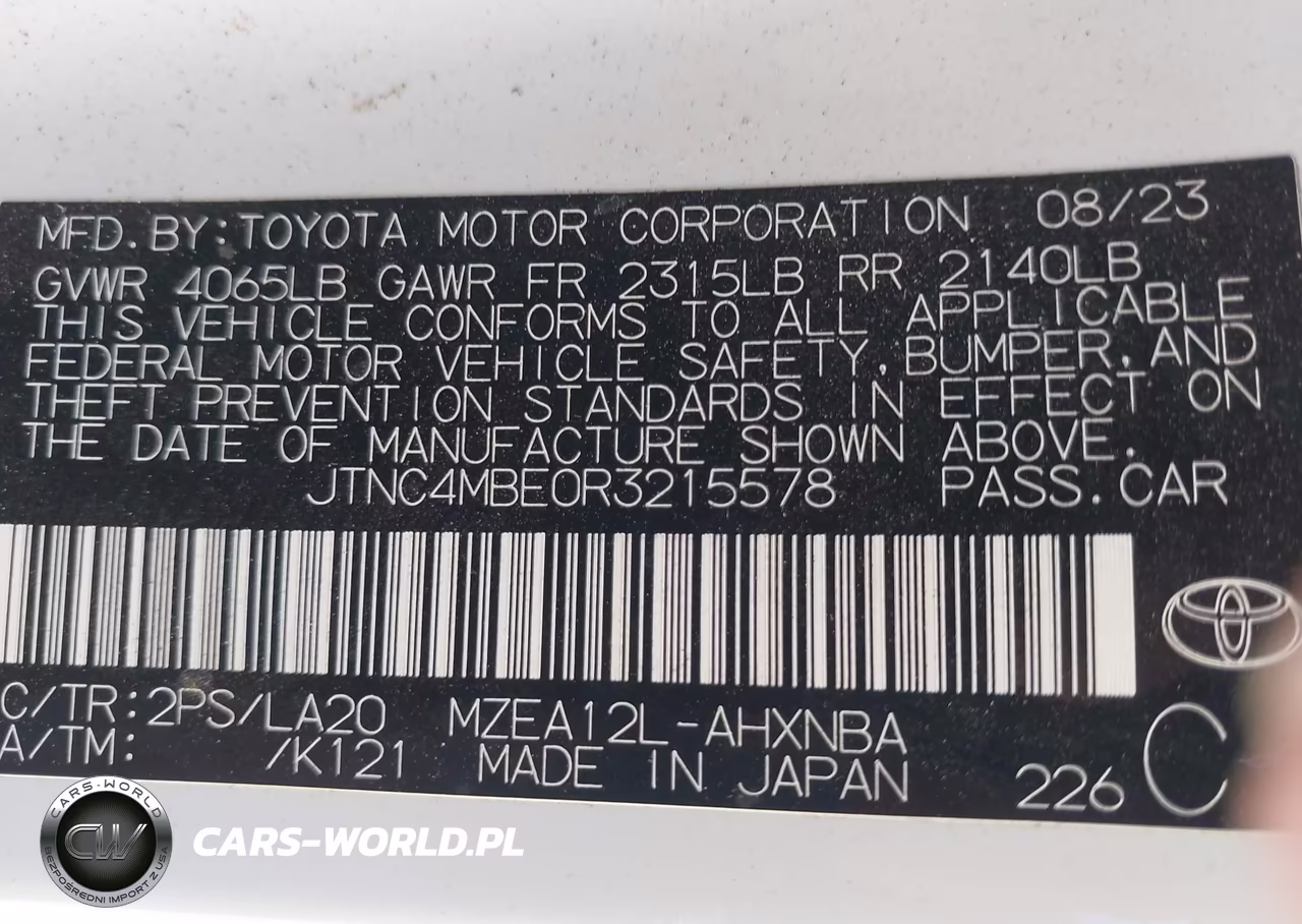 2024 Toyota Corolla Xse VIN:JTNC4MBE0R3215578 - 9