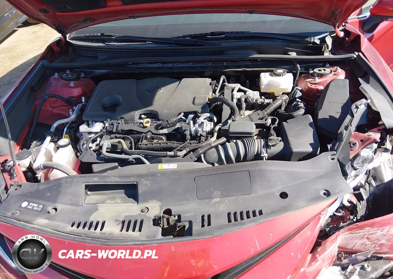 2024 Toyota Camry Hybrid Le VIN:4T1C31AK4RU069463 - 10