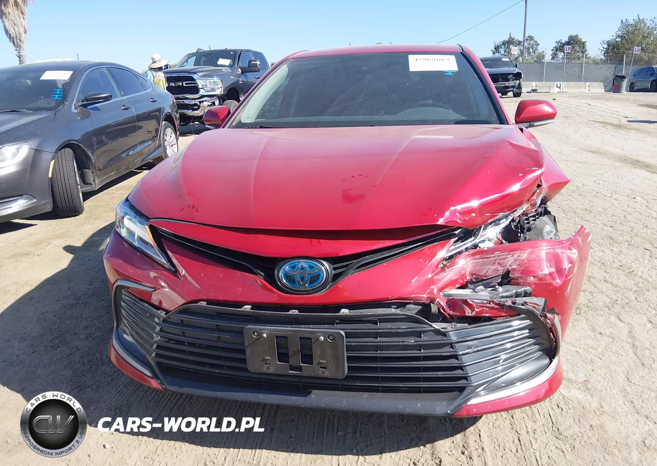 2024 Toyota Camry Hybrid Le VIN:4T1C31AK4RU069463 - 13