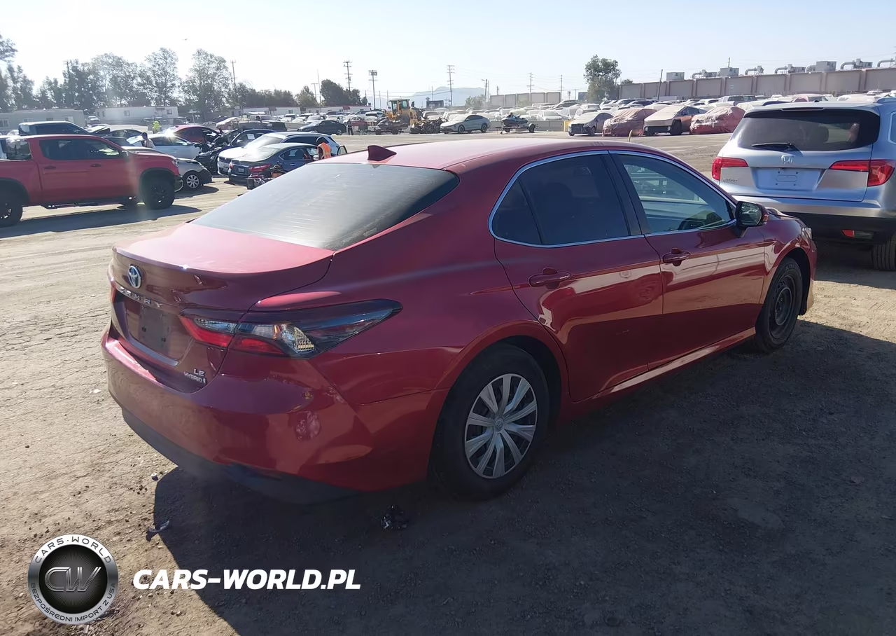 2024 Toyota Camry Hybrid Le VIN:4T1C31AK4RU069463 - 4