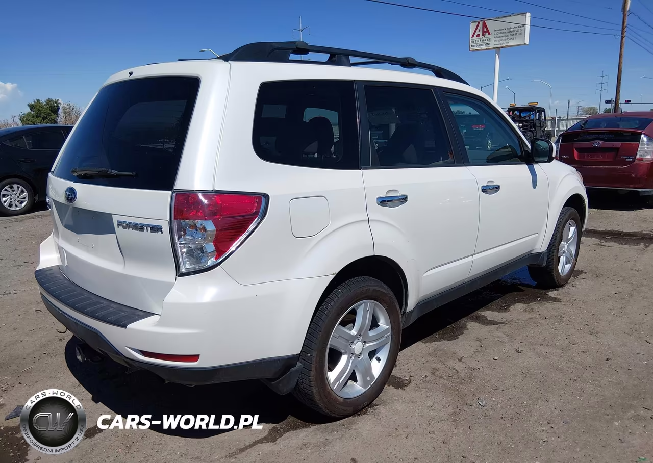 2010 Subaru Forester 2.5X Premium VIN:JF2SH6CC9AH792003 - 4