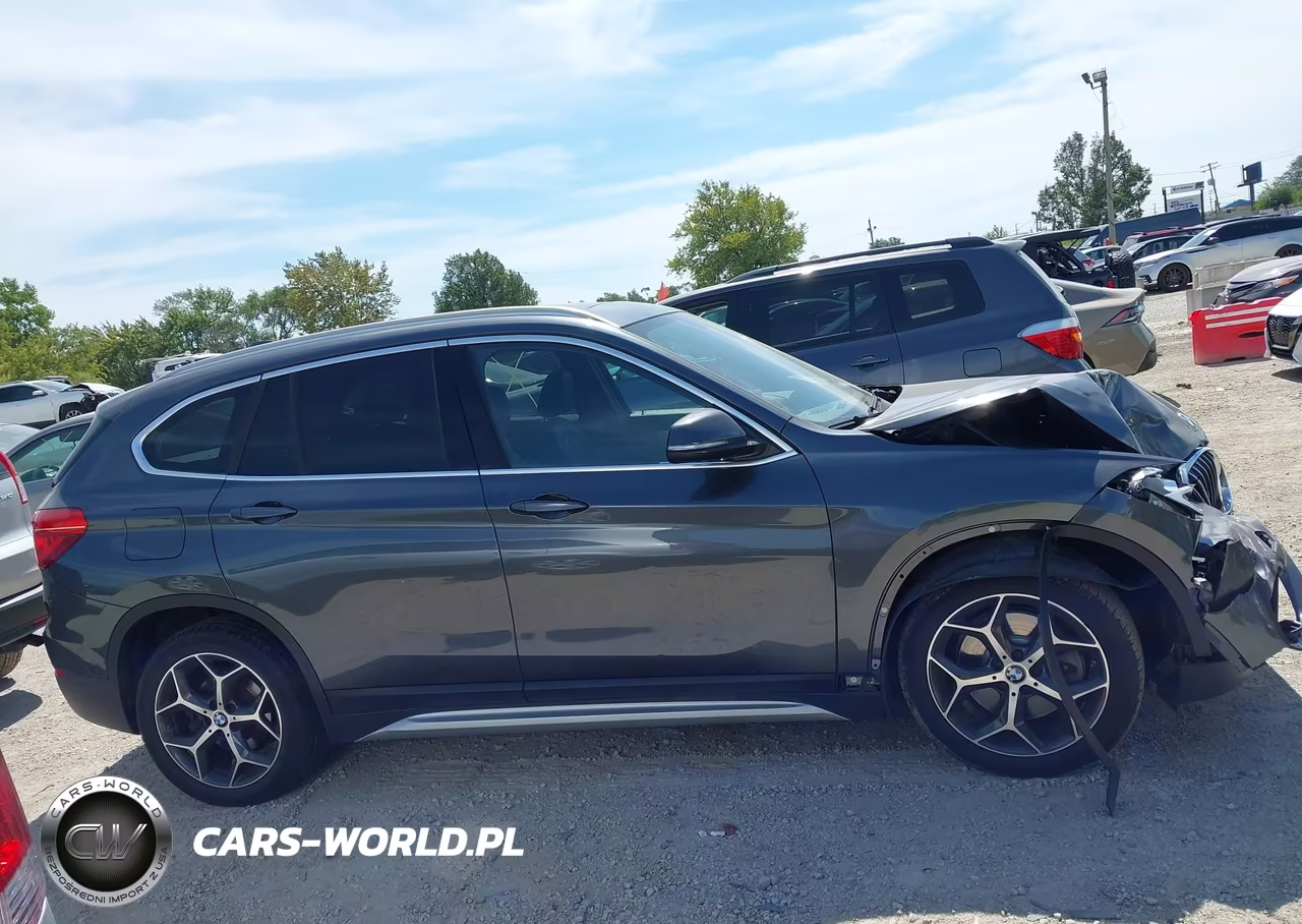 2018 BMW X1 xDrive28I VIN:WBXHT3C3XJ5L32875 - 13