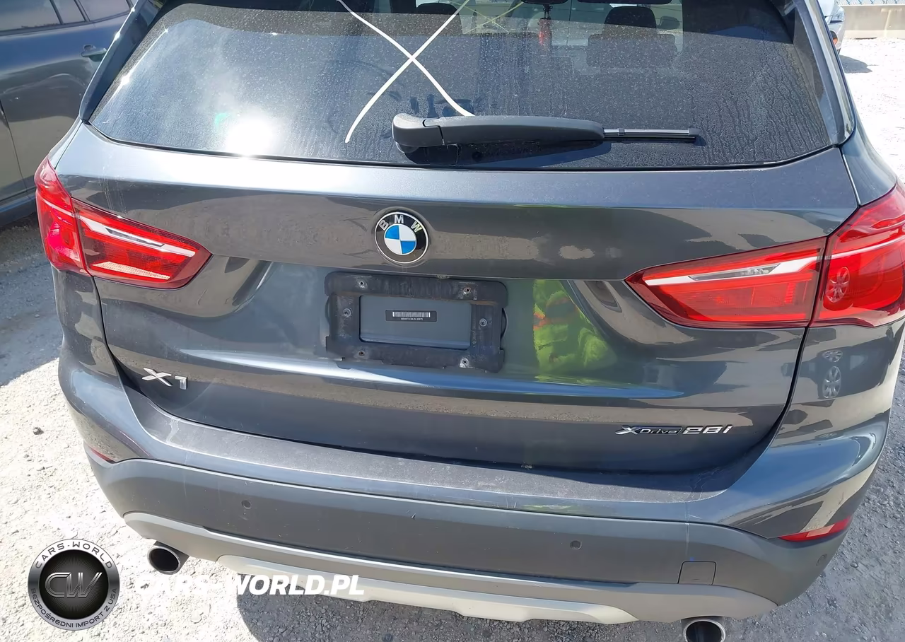 2018 BMW X1 xDrive28I VIN:WBXHT3C3XJ5L32875 - 16