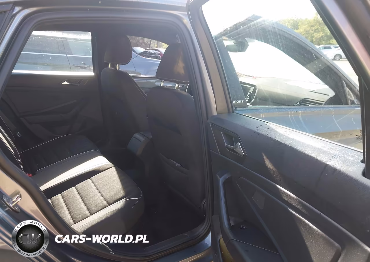 2024 Volkswagen Jetta 1.5T Sport VIN:3VWBM7BU0RM072796 - 8