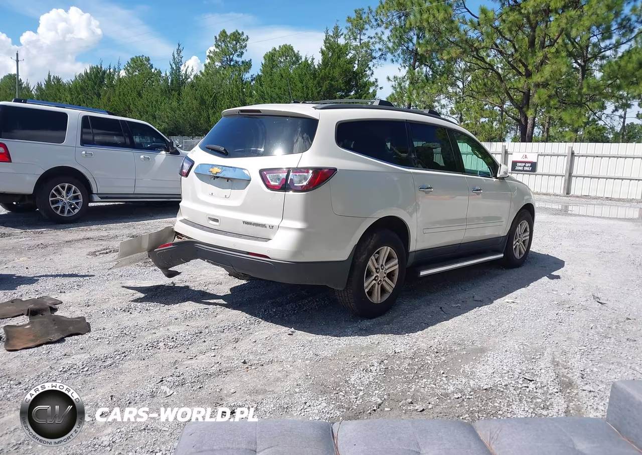 2014 Chevrolet Traverse Lt VIN:1GNKRHKD5EJ199861 - 4