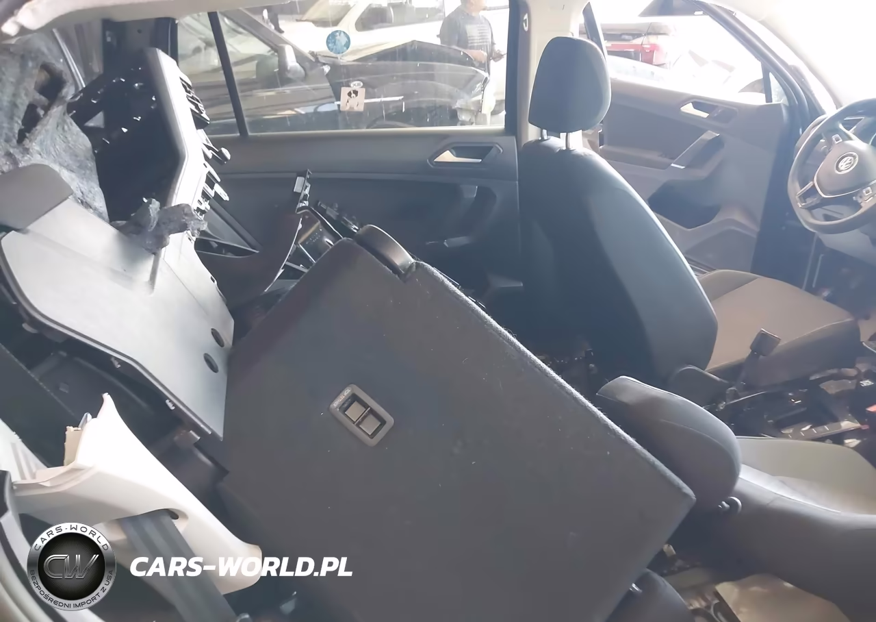 2020 Volkswagen Tiguan 2.0T S VIN:3VV1B7AX3LM107047 - 6