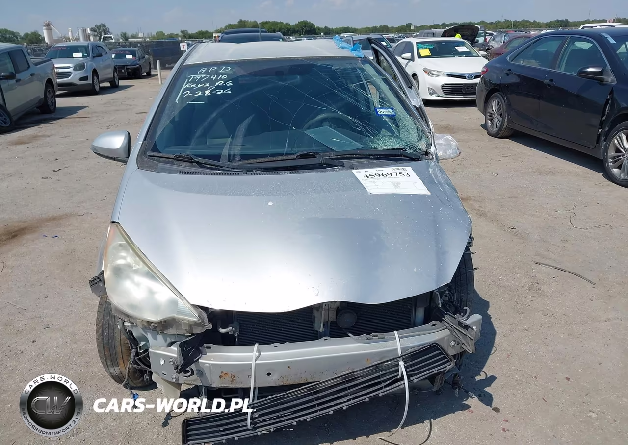 2012 Toyota Prius C Four VIN:JTDKDTB39C1510223 - 12