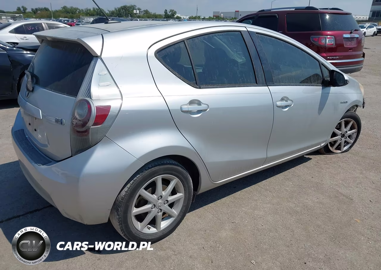 2012 Toyota Prius C Four VIN:JTDKDTB39C1510223 - 4
