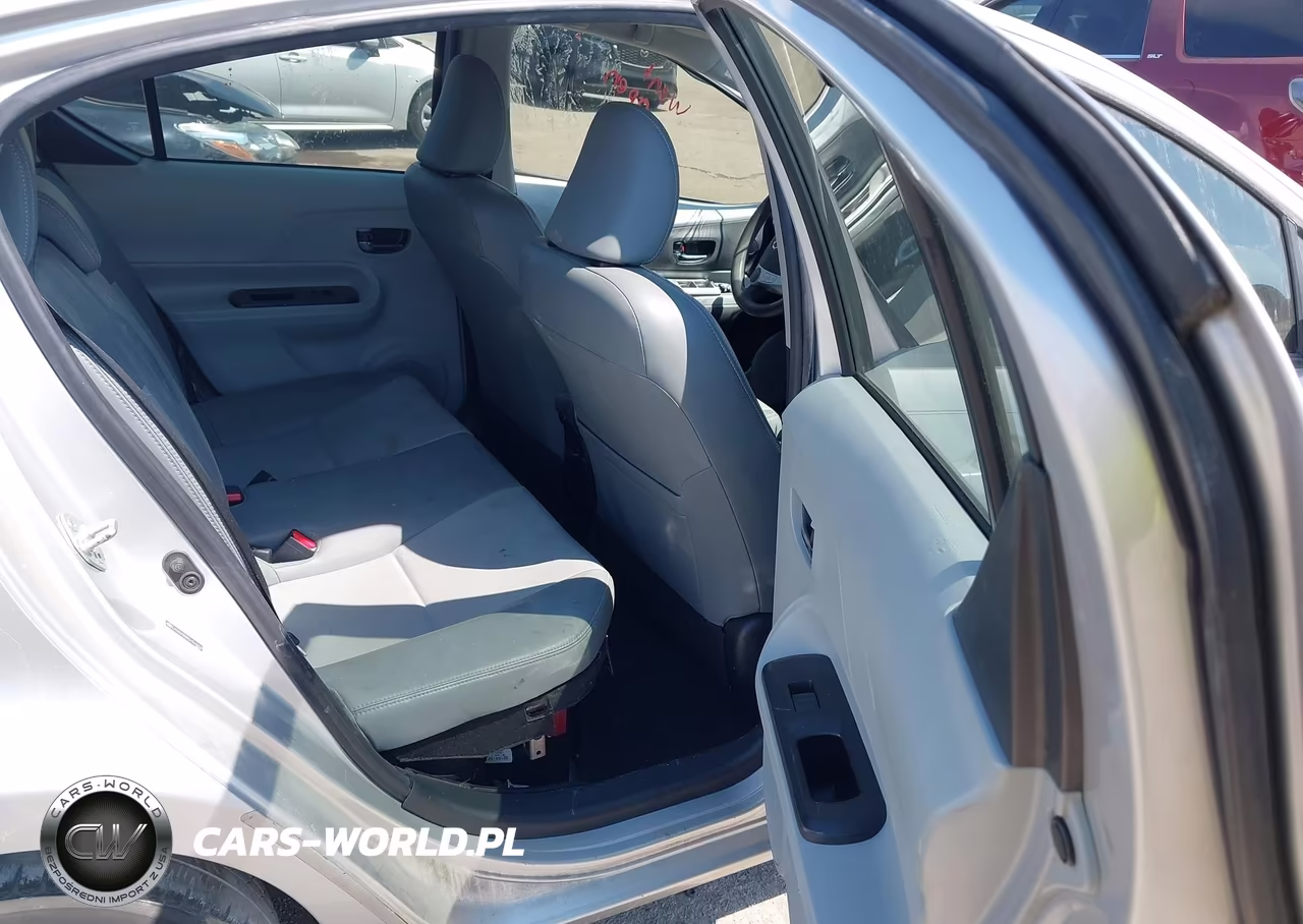 2012 Toyota Prius C Four VIN:JTDKDTB39C1510223 - 8