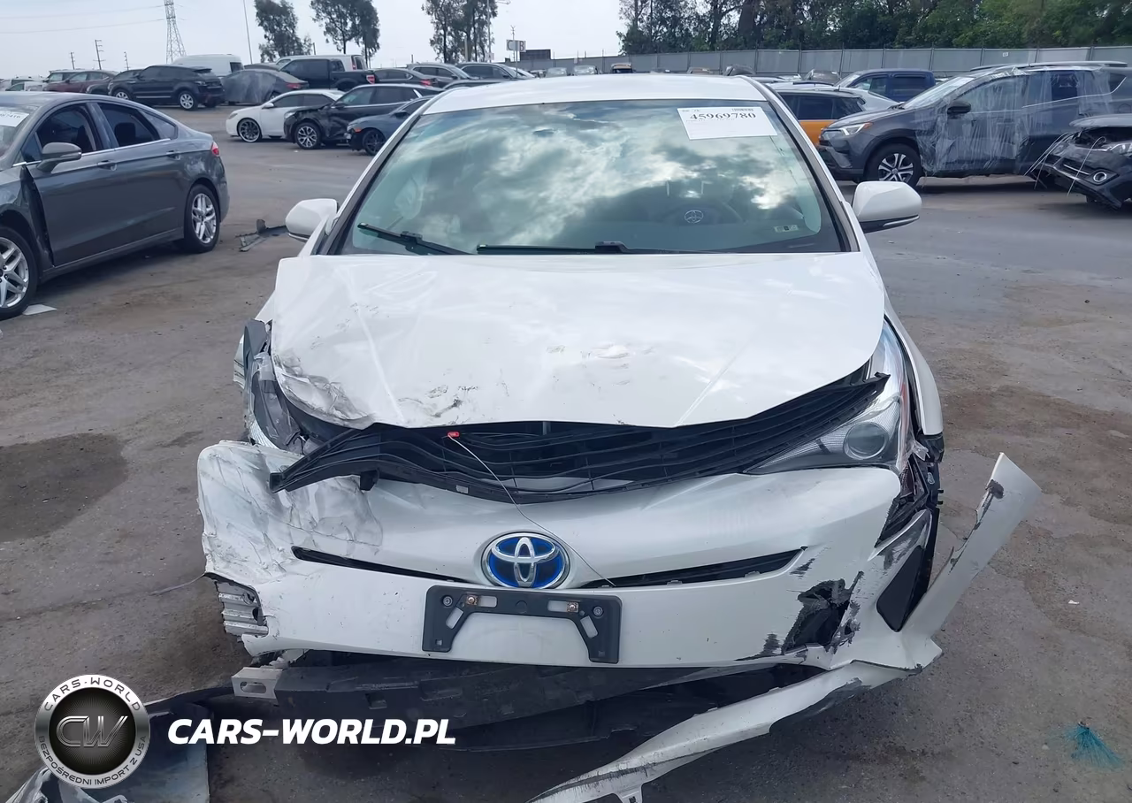 2016 Toyota Prius Two VIN:JTDKBRFUXG3002901 - 12
