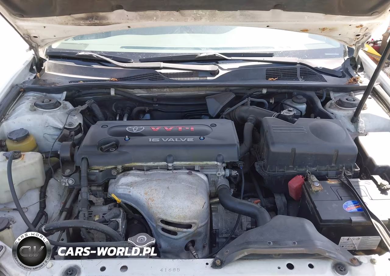 2002 Toyota Camry Le VIN:4T1BE32KX2U014604 - 10