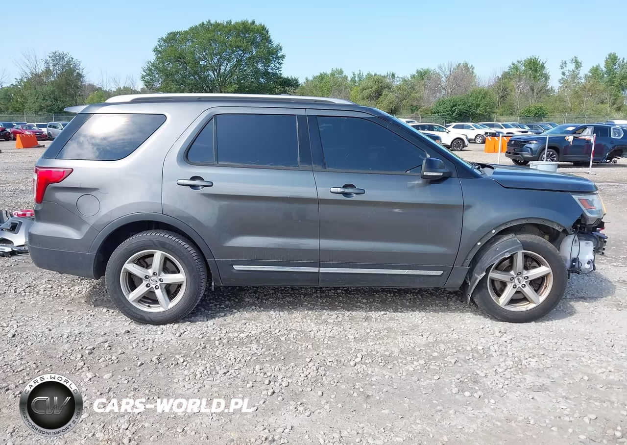 2016 Ford Explorer Xlt VIN:1FM5K7D85GGB63068 - 14