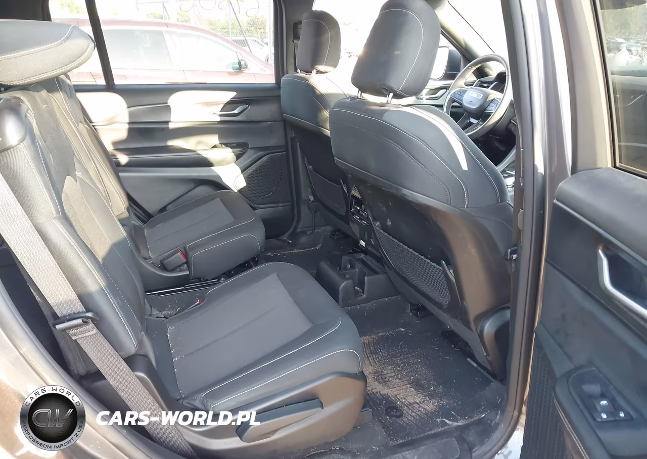2024 Jeep Grand Cherokee L Laredo 4X4 VIN:1C4RJKAG2R8537124 - 8