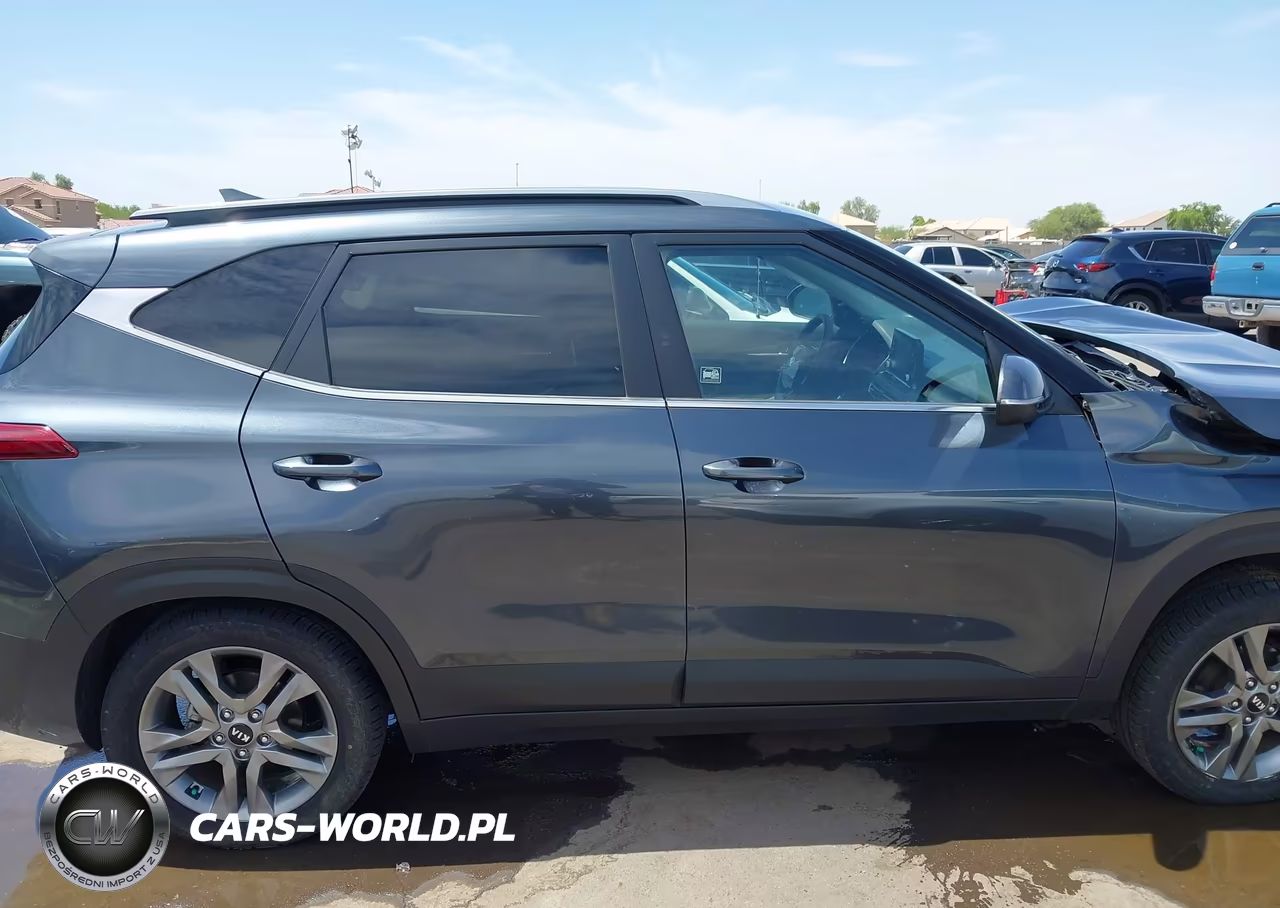 2021 Kia Seltos S VIN:KNDEU2AA1M7125180 - 13