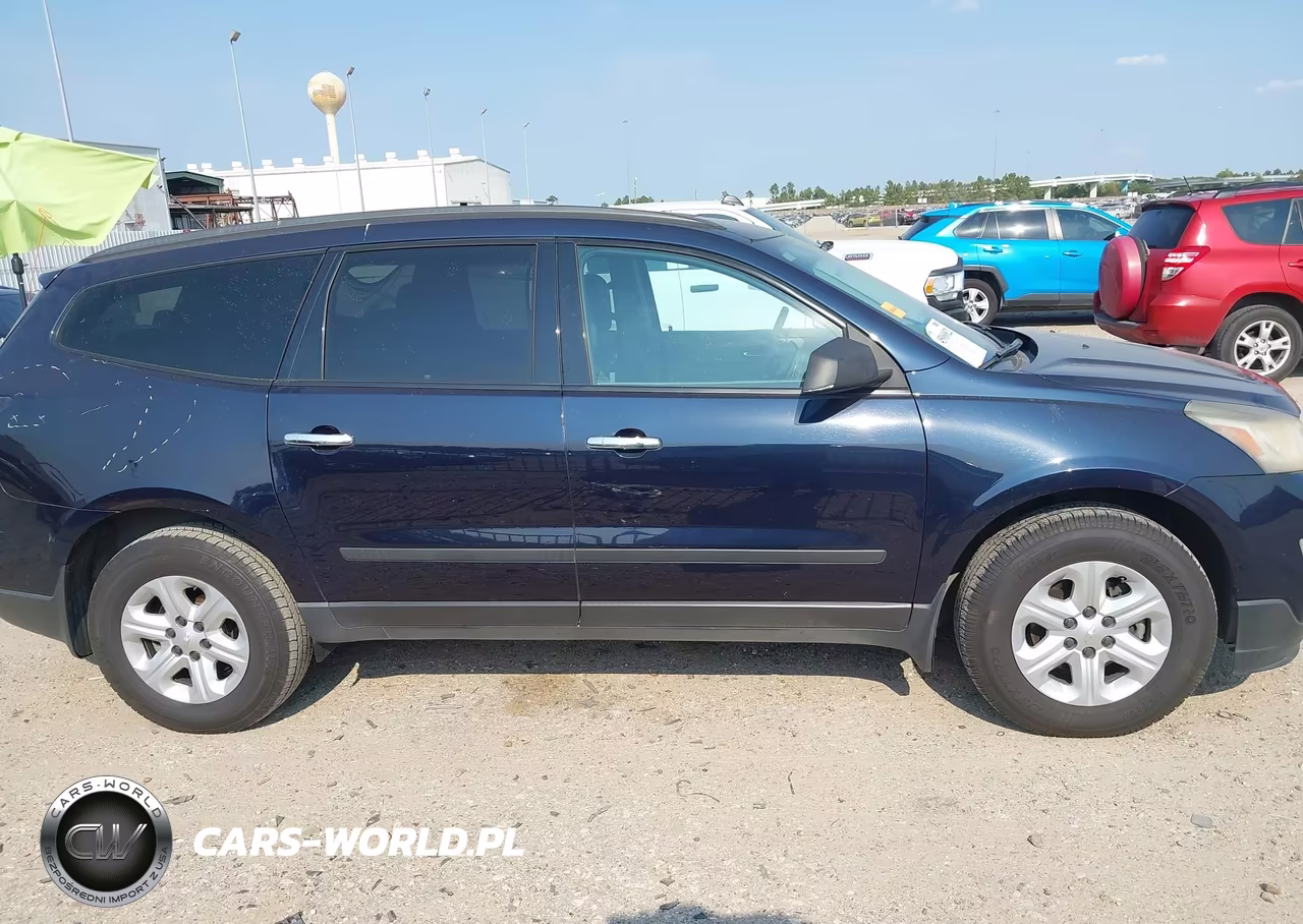2015 Chevrolet Traverse Ls VIN:1GNKRFED8FJ372886 - 14