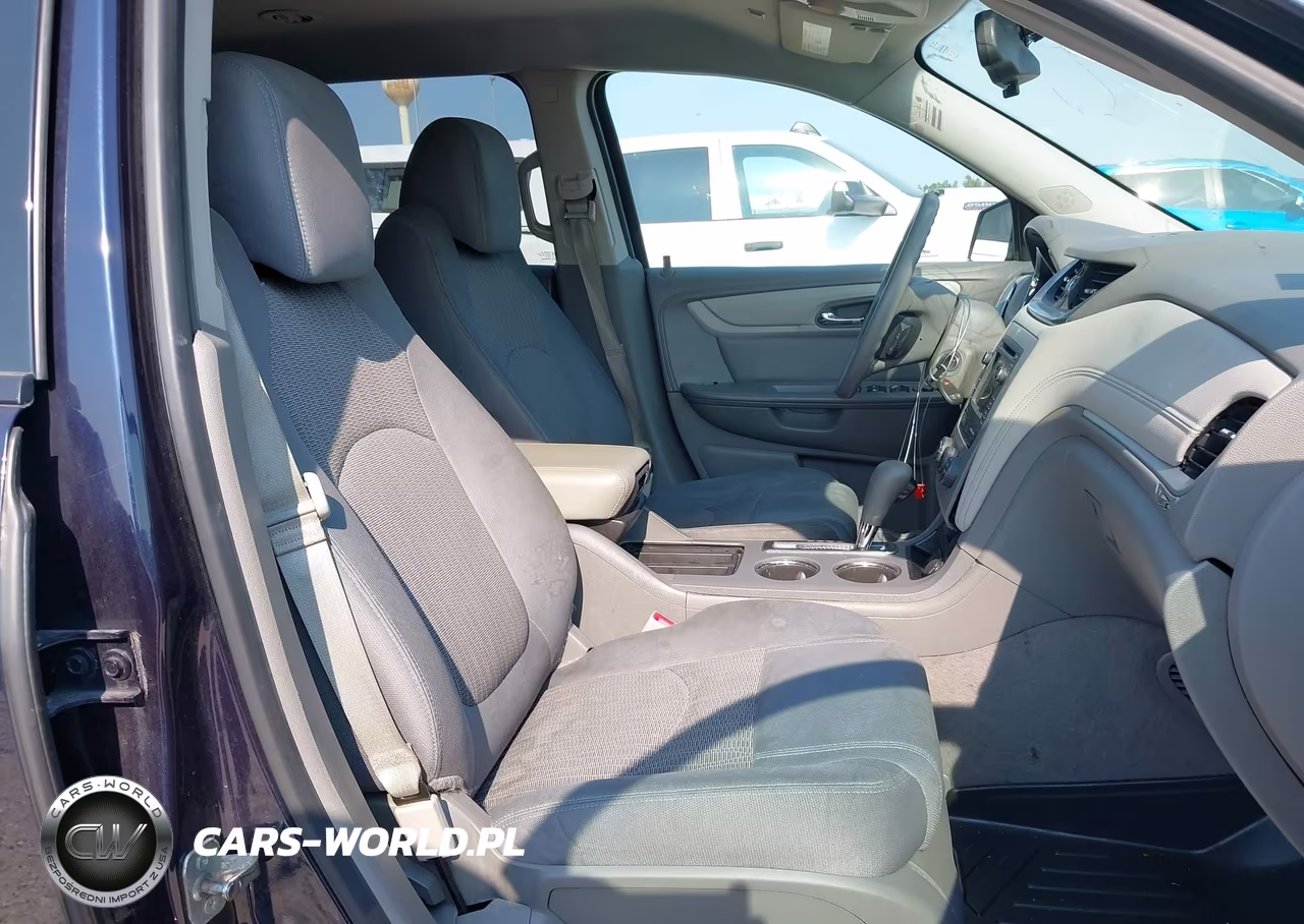 2015 Chevrolet Traverse Ls VIN:1GNKRFED8FJ372886 - 18