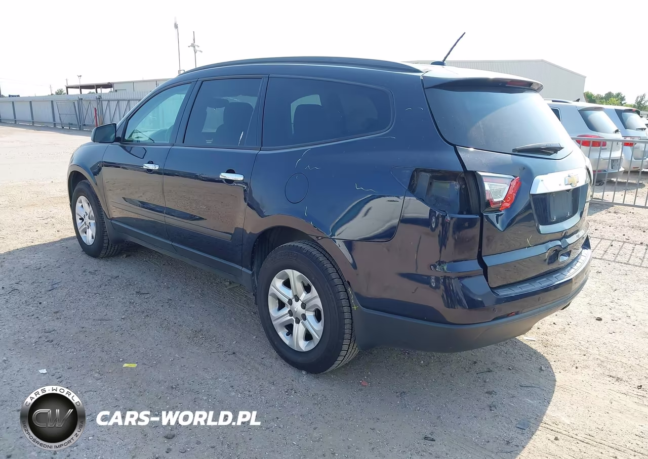2015 Chevrolet Traverse Ls VIN:1GNKRFED8FJ372886 - 3