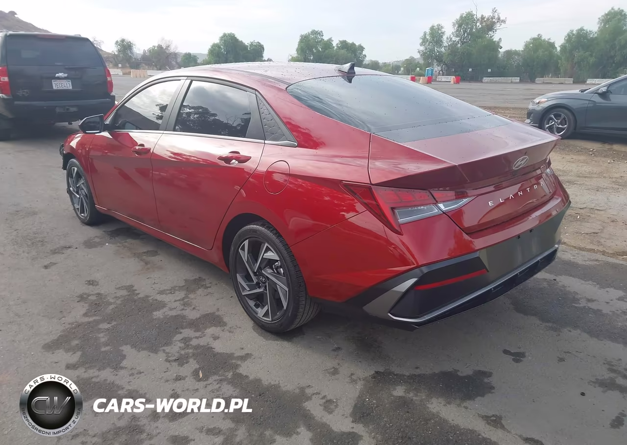 2025 Hyundai Elantra Sel Convenience VIN:KMHLS4DG7SU021389 - 3