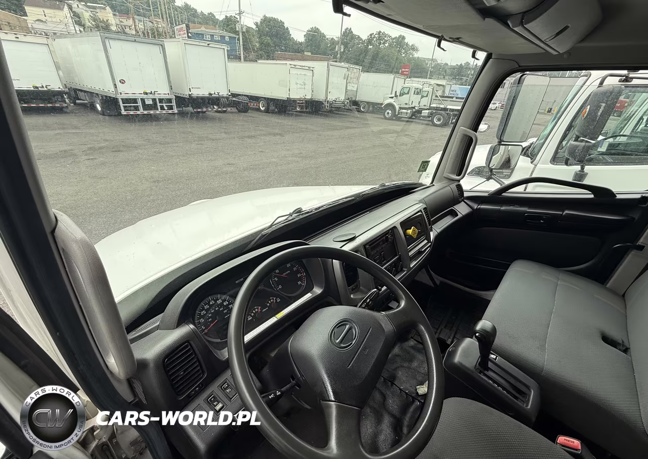 2019 Hino 268A Box Truck VIN:5PVNJ8JVXK4S73079 - 9