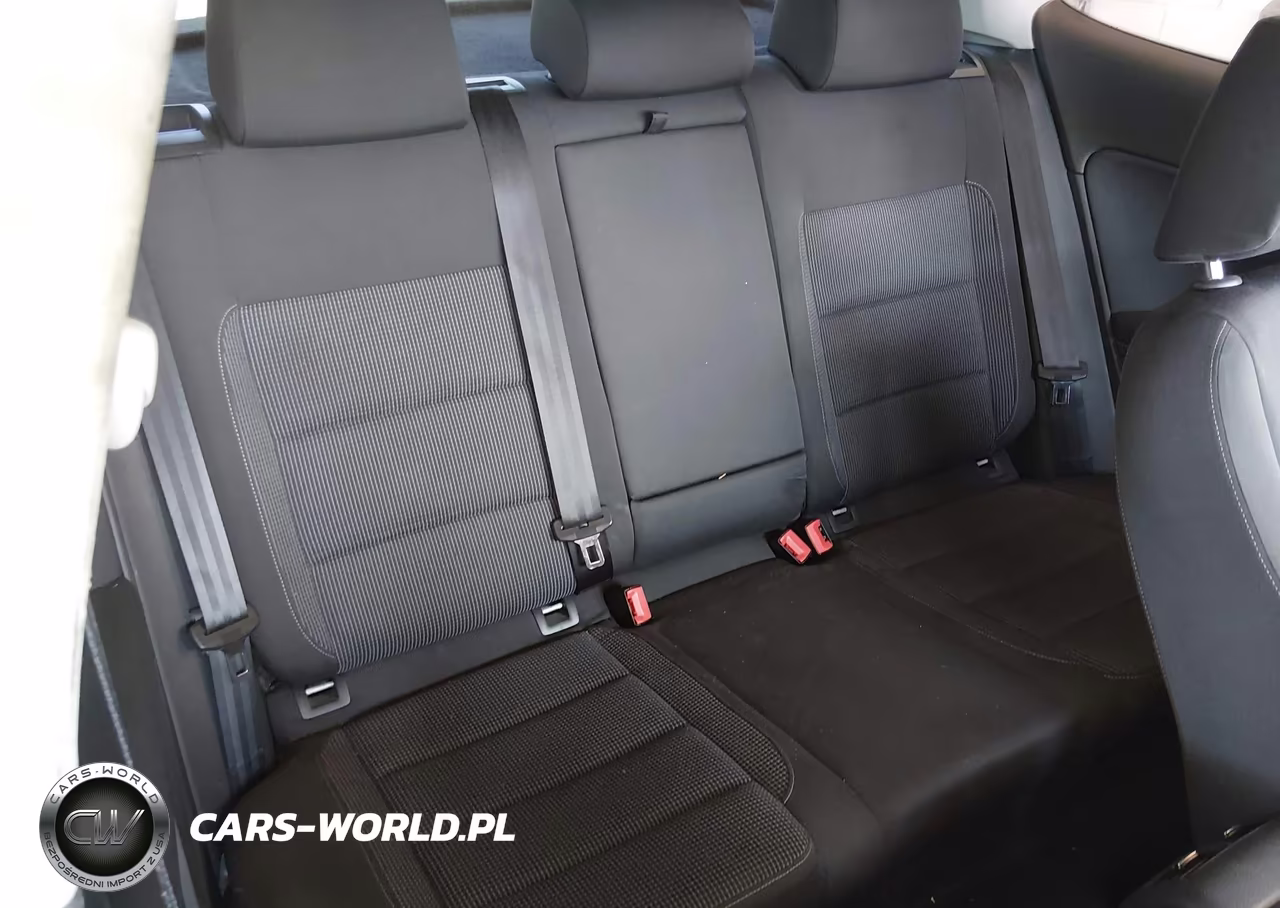 2012 Volkswagen Golf Tdi 2-Door VIN:WVWMM7AJ3CW011873 - 8