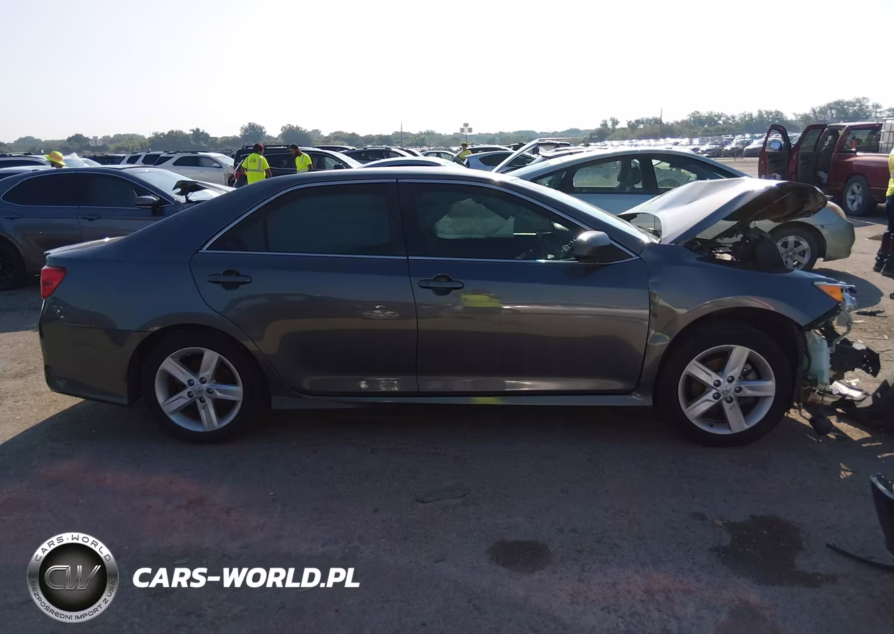 2014 Toyota Camry Se VIN:4T1BF1FK0EU737877 - 14