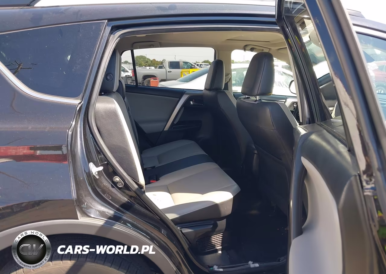 2017 Toyota Rav4 Hybrid Limited VIN:JTMDJREV3HD083788 - 8