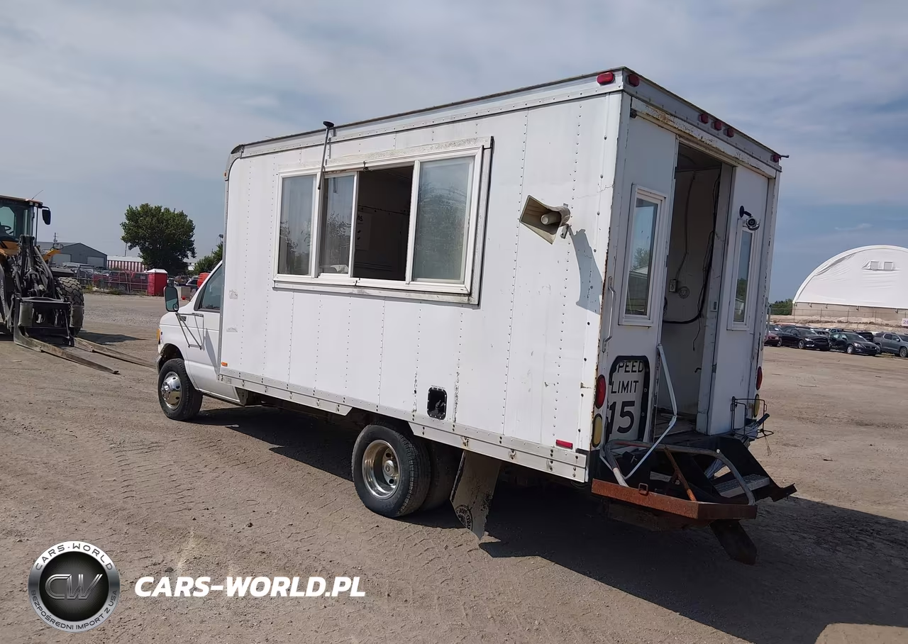 2000 Ford E-350 Cutaway Standard VIN:1FDWE35L5YHC02535 - 3
