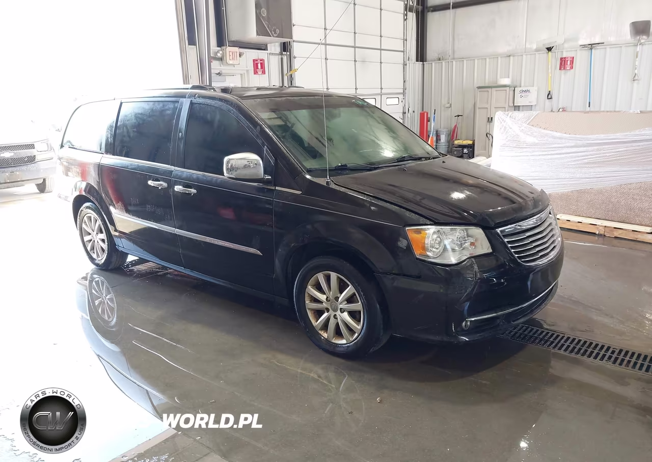 2016 Chrysler Town & Country Limited Platinum VIN:2C4RC1GG8GR150848 - 1