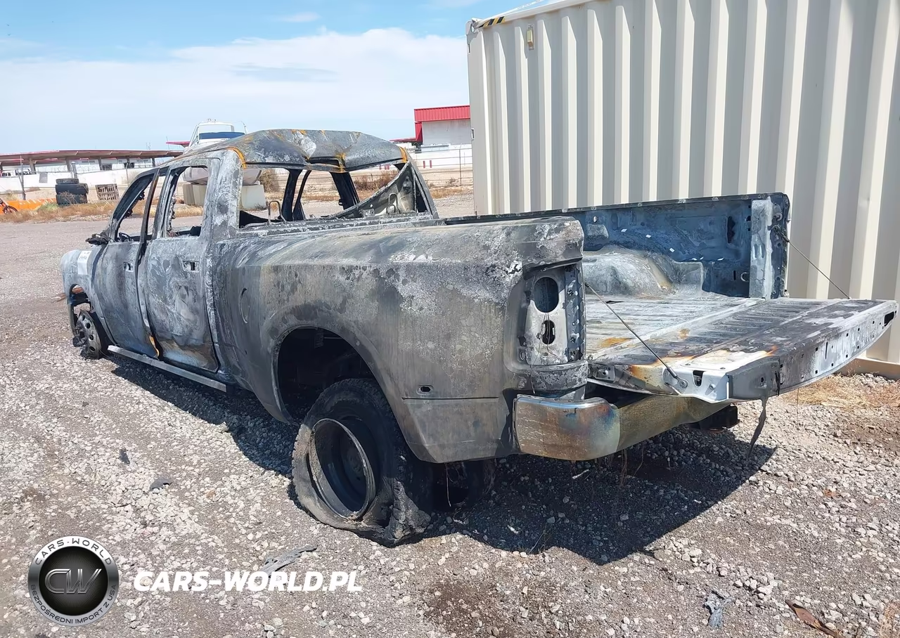 2022 Ram 3500 VIN:3C63RPGL7NG416973 - 3