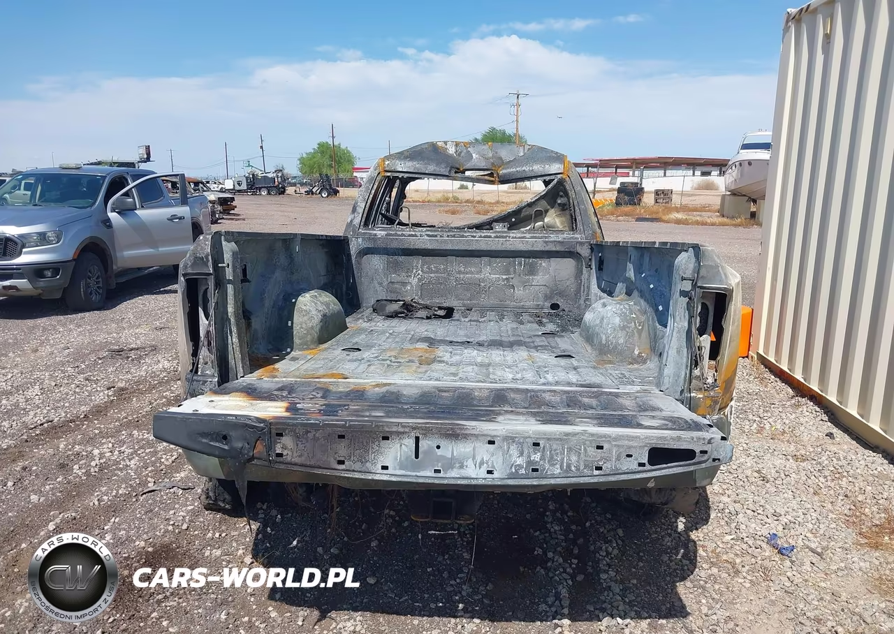 2022 Ram 3500 VIN:3C63RPGL7NG416973 - 8