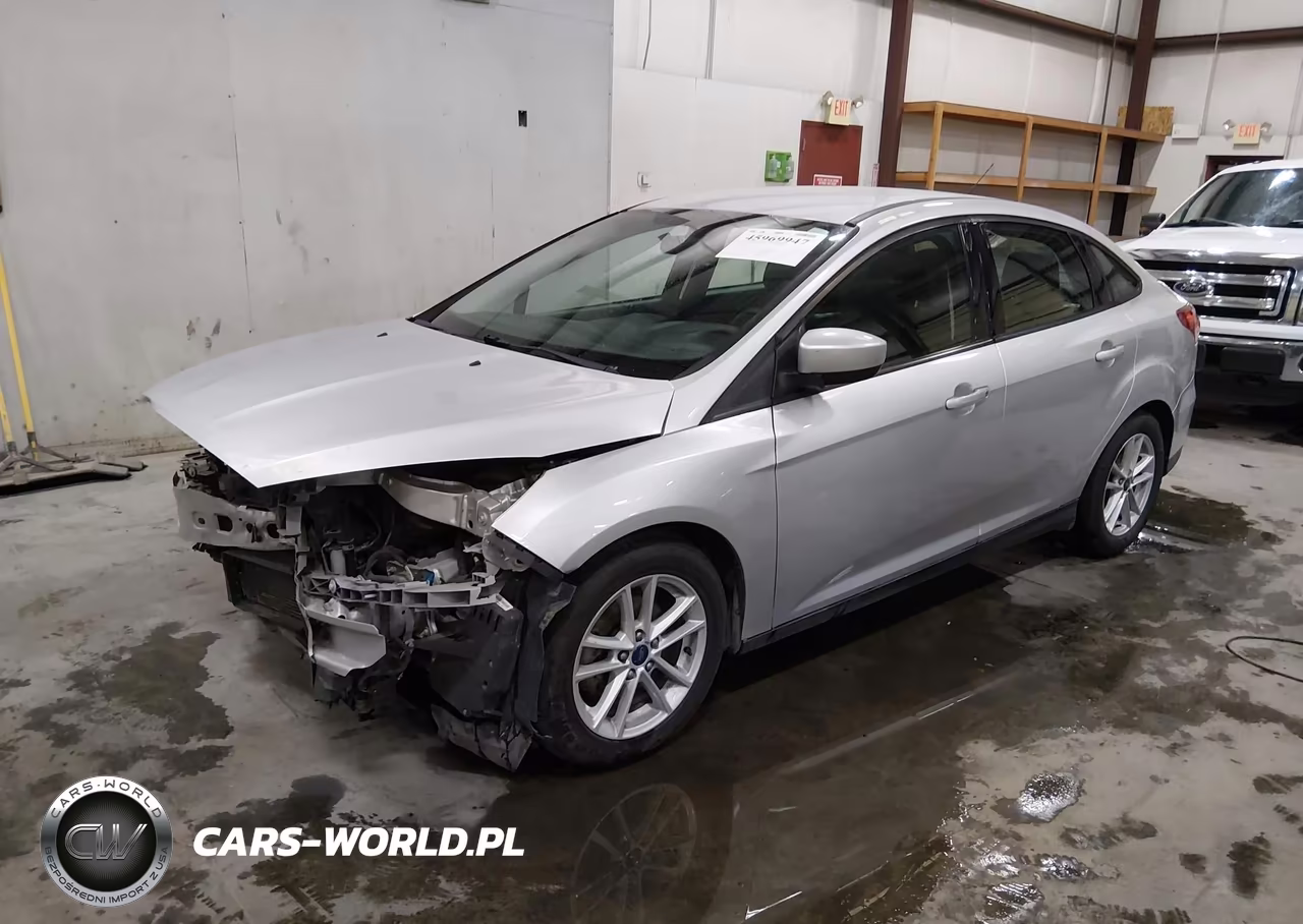 2018 Ford Focus Se VIN:1FADP3F27JL327962 - 2