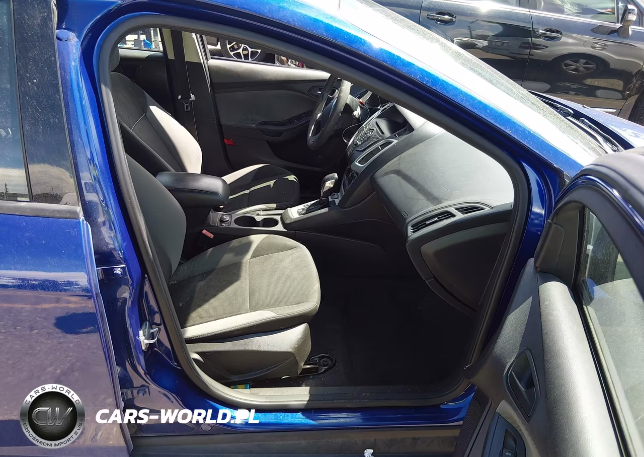 2012 Ford Focus Se VIN:1FAHP3K24CL468885 - 5