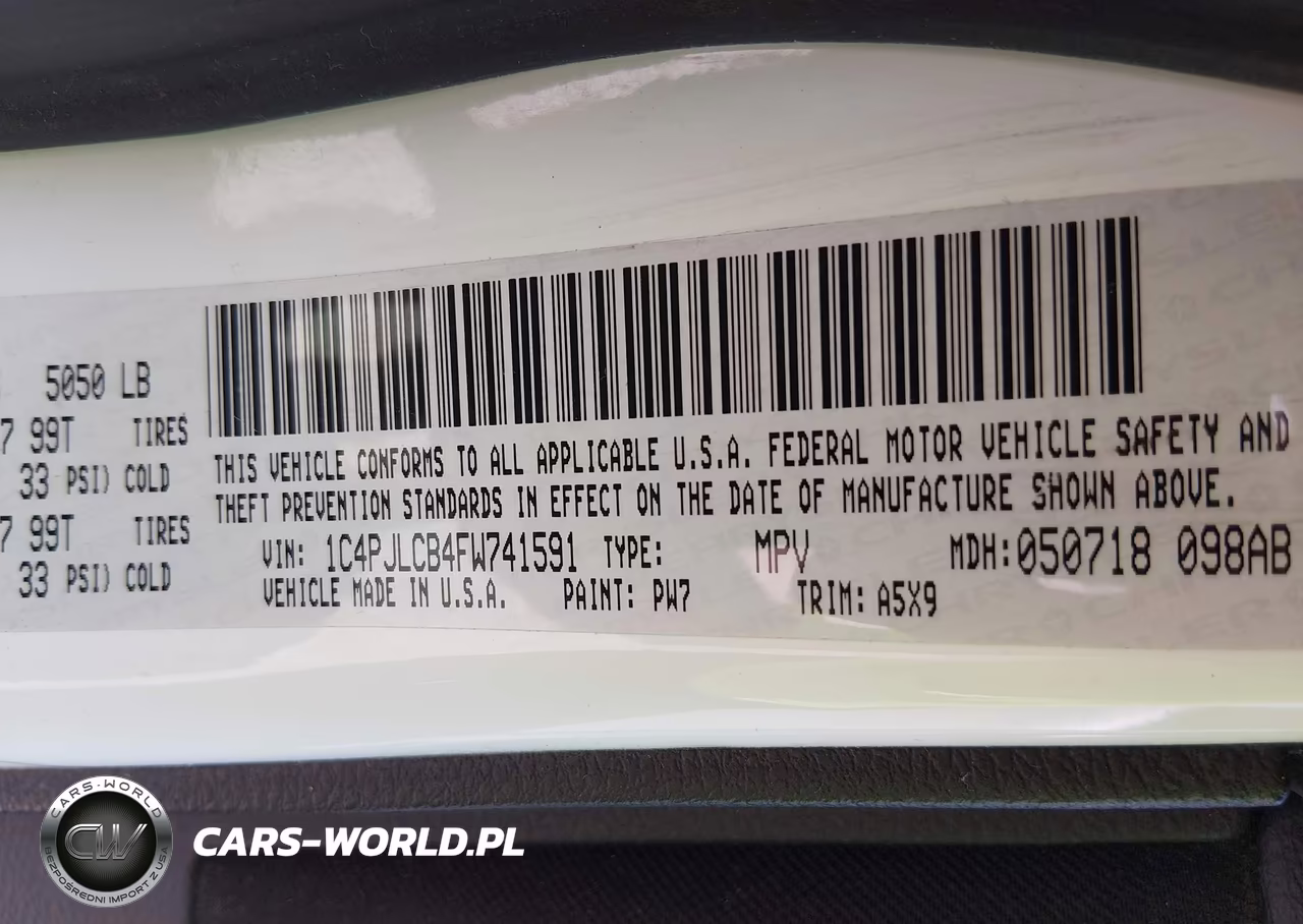 2015 Jeep Cherokee Latitude VIN:1C4PJLCB4FW741591 - 9