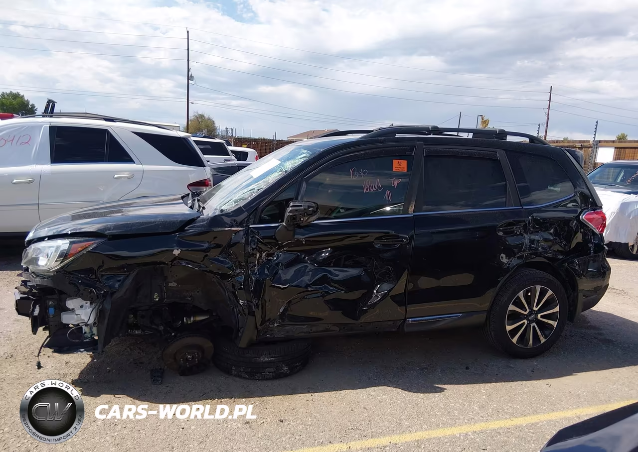 2018 Subaru Forester 2.0Xt Touring VIN:JF2SJGWCXJH543425 - 15